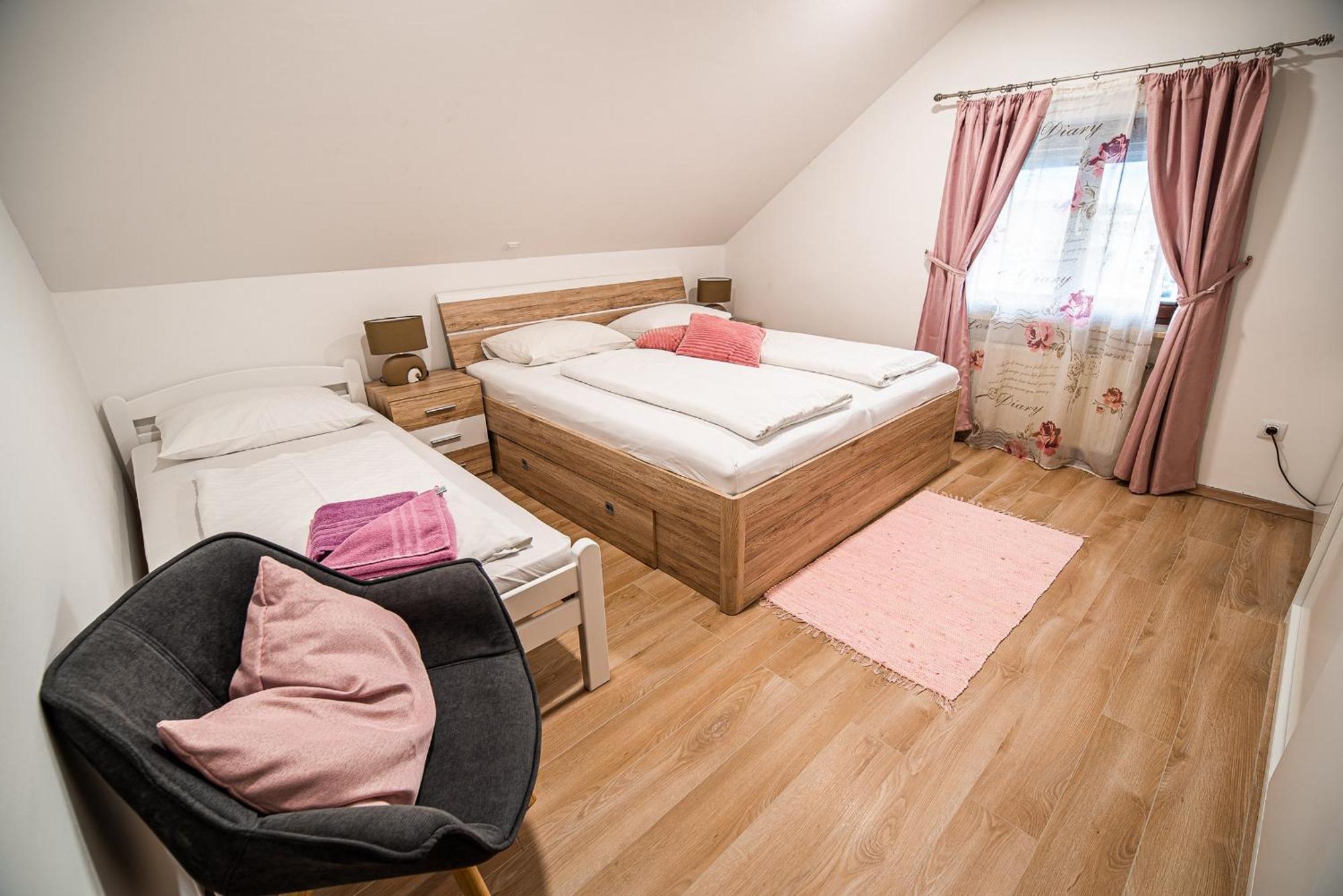 Guesthouse Leski Dvor Lesce  Room photo